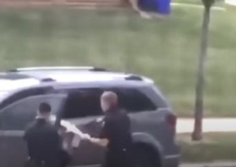 See video of Kenosha police shooting of Jacob Blake